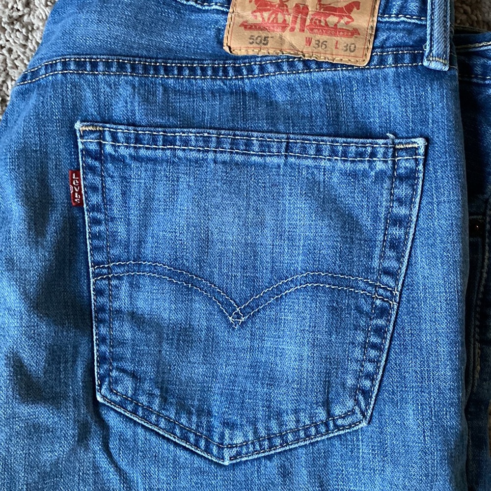 Levi’s 505 - Picture 3 of 7